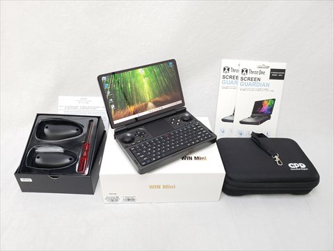 GPD WIN Mini 2024（Ryzen7-8840U/7.0/32GB/2TB） 各サイトで併売につき売切れのさいはご容赦願います。