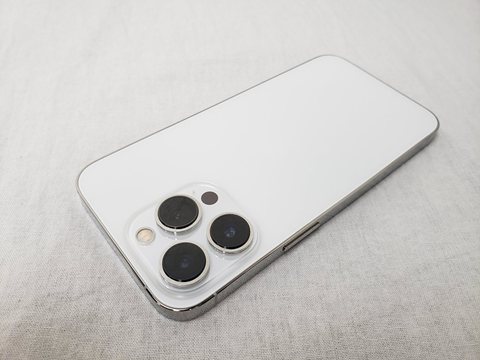 iPhone13 Pro 128GB シルバー /MLUF3J/A 【国内版 SIMFREE】 各サイトで併売につき売切れのさいはご容赦願います。