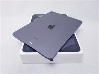 iPad Air（第5世代/2022） Wi-Fi 64GB スペースグレイ /MM9C3J/A 各サイトで併売につき売切れのさいはご容赦願います。