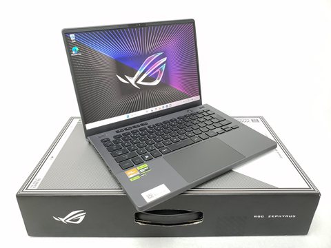 ROG Zephyrus G14 GA402XI-R9R4070G (R9 7940HS/14/32GB/1TB/RTX4070) 各サイトで併売につき売切れのさいはご容赦願います。